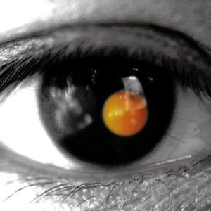 女人裸双乳被老头夹奶电影
