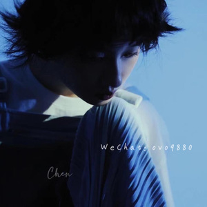 女人裸双乳被老头夹奶电影
